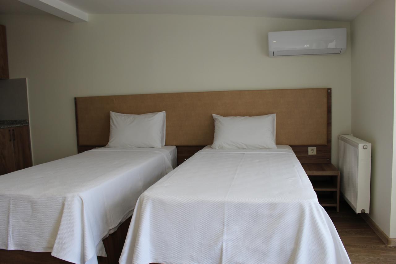 Boutique Hotel 32 Batumi Exteriör bild